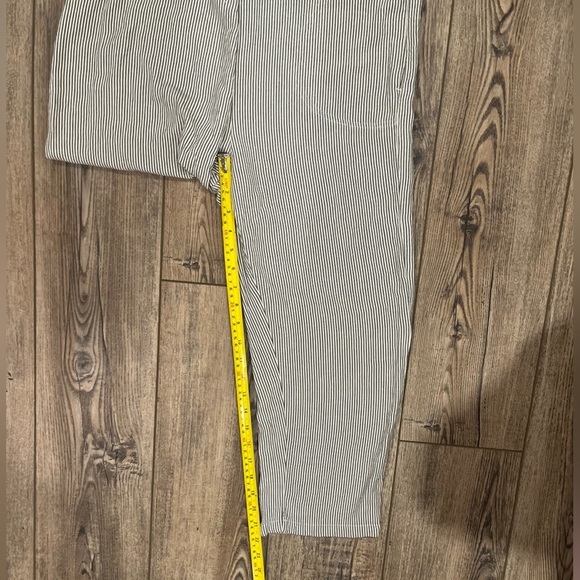 American Eagle Striped Tie-Shoulder Overalls/Romper – Size XS - Picture 6 of 7